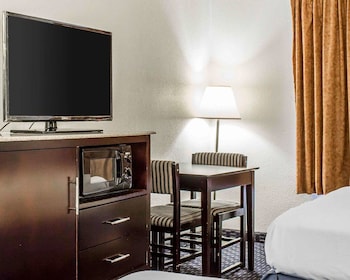 Standard Double Room, 2 Double Beds, Non Smoking