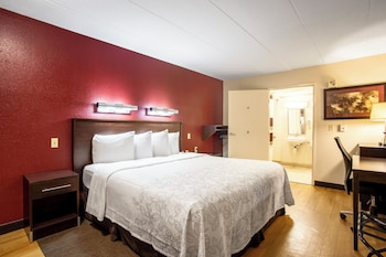 Superior Room, 1 King Bed, Accessible (Smoke Free)