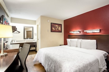 Standard Room, 1 King Bed (Smoke Free)