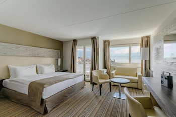 Junior Suite, Lake View (Classy)