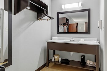 Deluxe Room, 2 Double Beds, Non Smoking