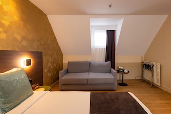 Executive Room, 1 King Bed, Non Smoking (Quiet Location;Courtyard side)