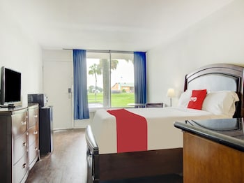 Room, 1 King Bed, Accessible