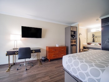 Standard Room, 1 King Bed