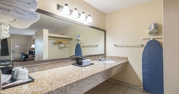 Standard Room, 1 King Bed, Non Smoking, Refrigerator & Microwave