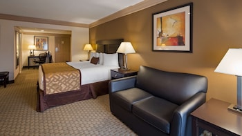 Suite, 1 King Bed, Non Smoking, Refrigerator & Microwave