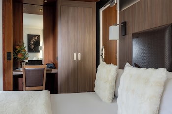 Family Quadruple Room, 2 Bedrooms, Non Smoking, Connecting Rooms