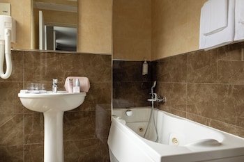 Executive Triple Room