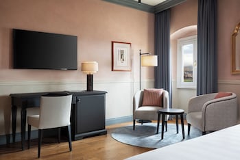 Signature Room (Deluxe)