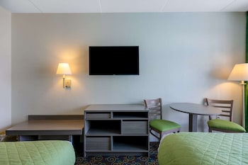 Room, 2 Double Beds, Non Smoking (Street View, Pet Friendly, 1st Floor)