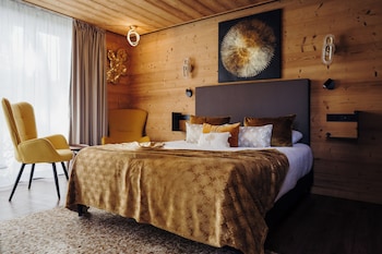 Superior Lodge