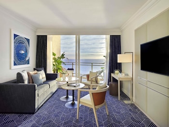 Suite, Terrace, Sea View (70sm)
