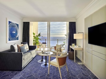 Riviera Suite, sea view, Kingsize bed or double beds