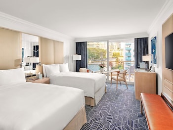 Hairpin Room, City view, Two double beds