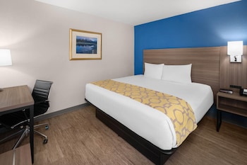 Suite, Multiple Beds, Non Smoking (One-Bedroom)