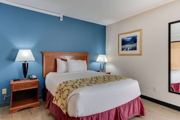Suite, Multiple Beds, Non Smoking (One-Bedroom)