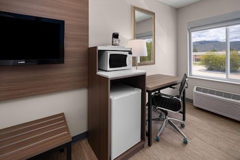 Room, 2 Queen Beds, Non Smoking