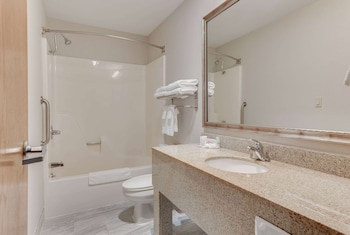 Suite, Multiple Beds, Non Smoking (One-Bedroom)