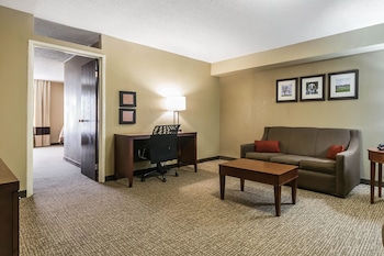 Suite, Multiple Beds, Non Smoking