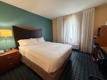 Standard Room, 1 Queen Bed, Accessible, Refrigerator & Microwave