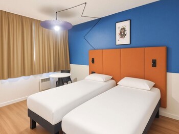 Standard Room, 2 Twin Beds