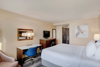 Standard Room, 1 King Bed