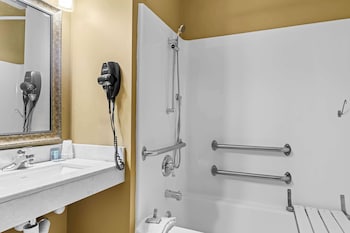Standard Room, 1 Queen Bed, Accessible, Refrigerator & Microwave