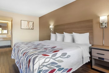 Deluxe Room, 1 King Bed (Smoke Free)