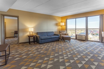 Suite, 1 King Bed (Additional Living Area)