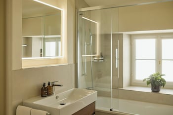 The Monocle Townhouse at the Widder Hotel