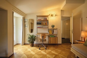 The Monocle Townhouse at the Widder Hotel