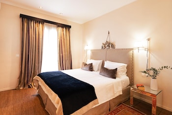 Deluxe Suite, Multiple Beds, Non Smoking, Balcony