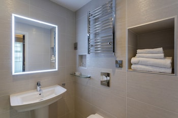 Refurbished Small Double Room