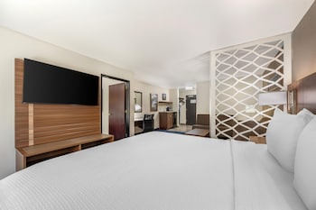 Suite, Multiple Beds, Non Smoking, Refrigerator & Microwave