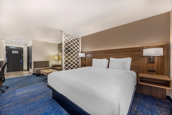 Suite, 1 King Bed, Non Smoking, Refrigerator & Microwave