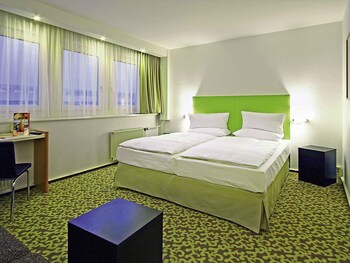 Suite, Multiple Beds