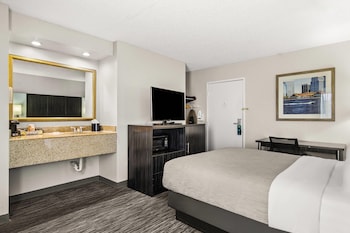 Standard Room, 1 Queen Bed, Non Smoking