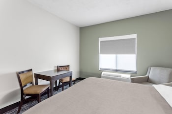 Standard Room, 2 Queen Beds, Non Smoking