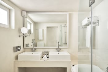 Presidential Villa, 3 Bedrooms, Private Pool, City View