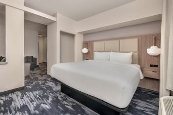 Studio Suite, 1 King Bed (Hearing Accessible)