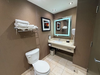 Suite, 1 King Bed, Non Smoking