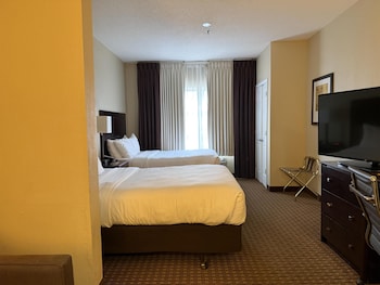 Suite, 2 Double Beds, Bathtub (with Sofabed)