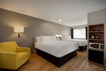 2 King Beds, Courtyard View, Non-Smoking