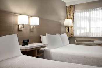 Standard Room, 2 Queen Beds, Non Smoking (Efficiency)