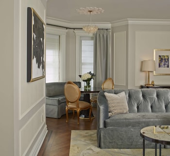 Suite, Multiple Beds (Vanderbilt 5th Avenue)