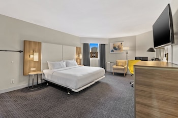Standard Room, 1 King Bed