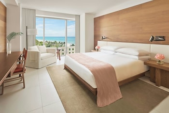 Deluxe Suite, 1 Bedroom (Ocean View)