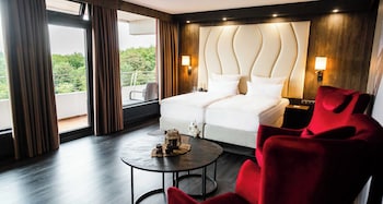 Premium Comfort Room with Forest View
