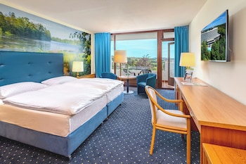 Classic Room, 1 Bedroom, Balcony, Valley View