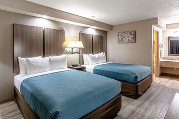 Standard Room, 2 Queen Beds, Non Smoking